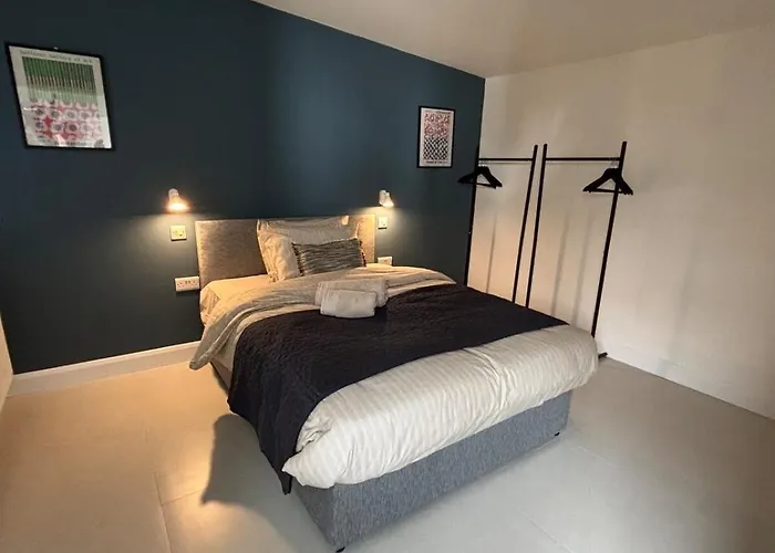 Corporate Nest Sallins Daire *